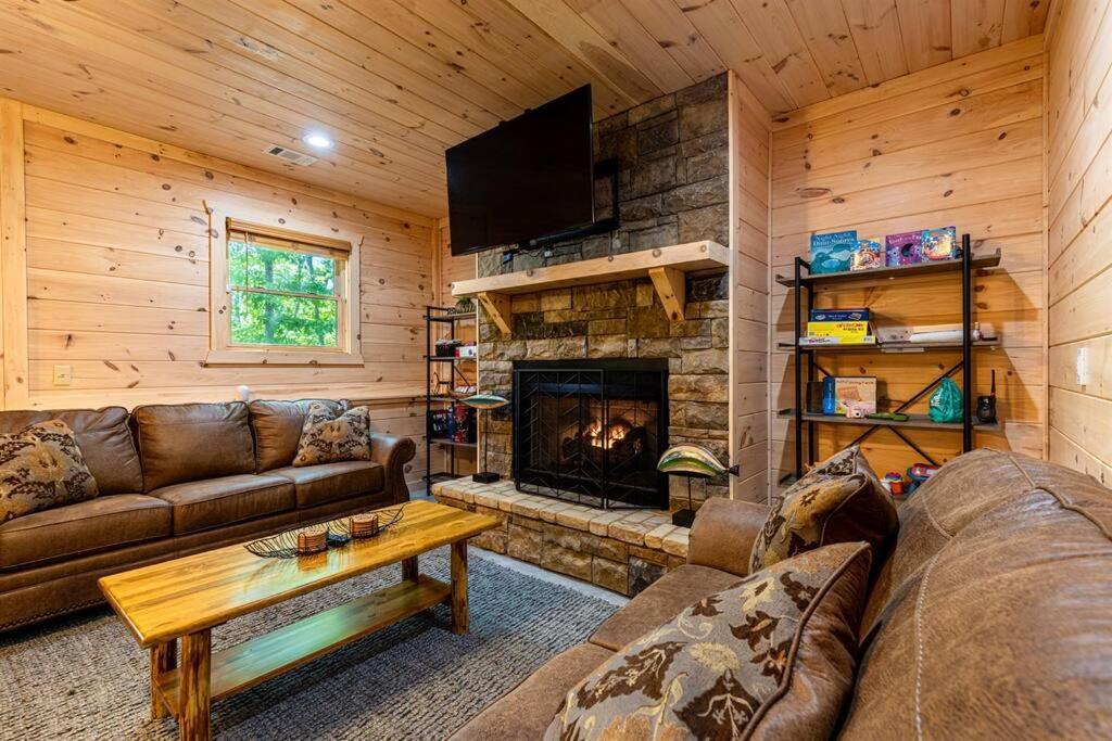Luxe Family Cabin 8 Min To Downtown บลูริดจ์ ภายนอก รูปภาพ